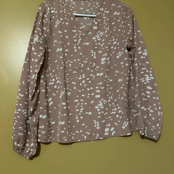 SHEIN Tops - Women's pink and White Patterned Top